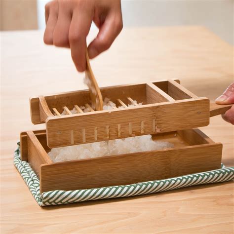 bamboo and metal box grater|Kyoto Bamboo Onioroshi Set – TOIRO.